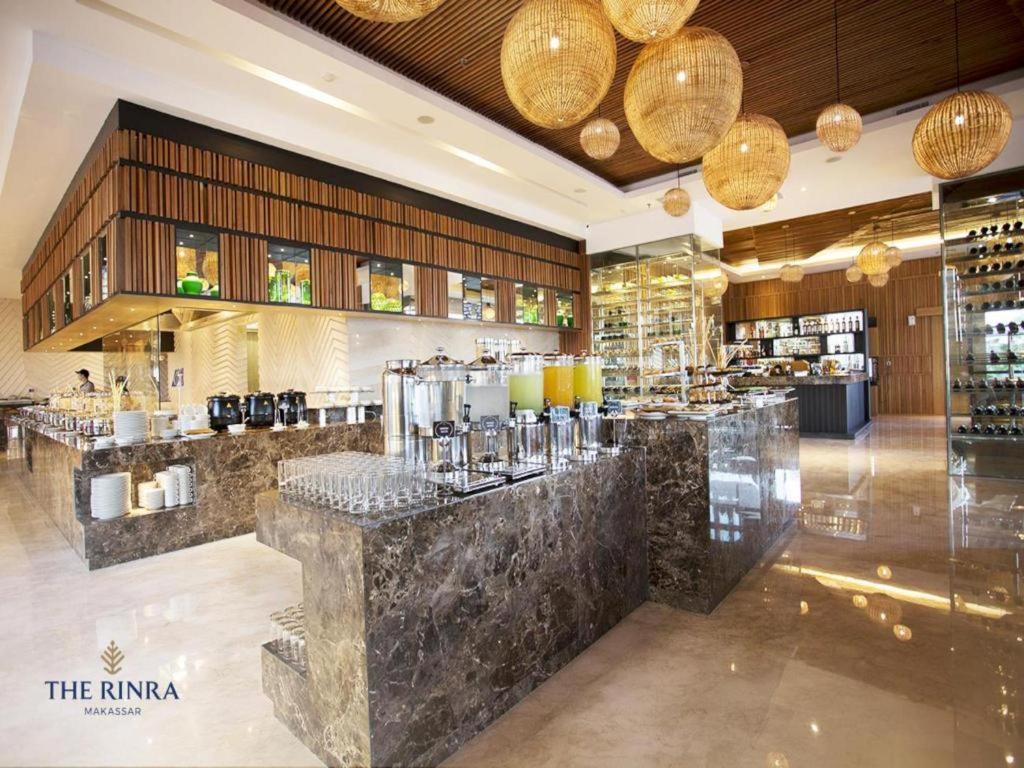 The Rinra Hotel Makassar Eksteriør billede