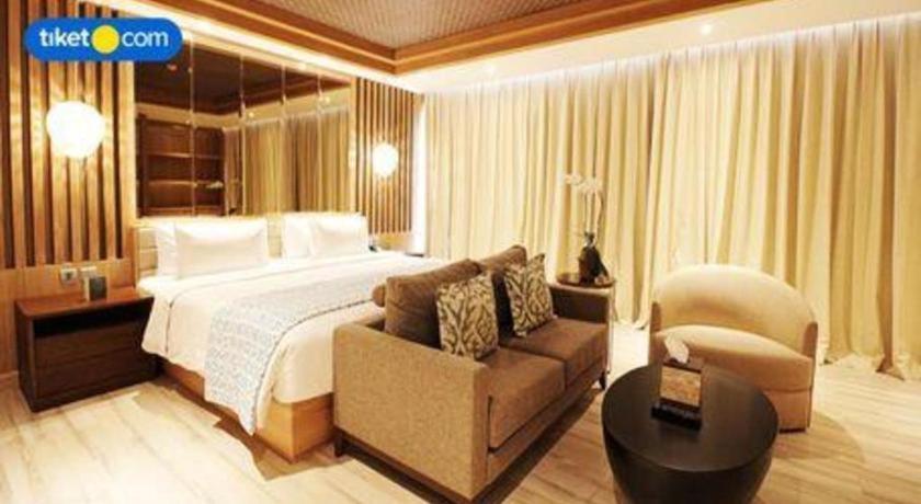 The Rinra Hotel Makassar Eksteriør billede