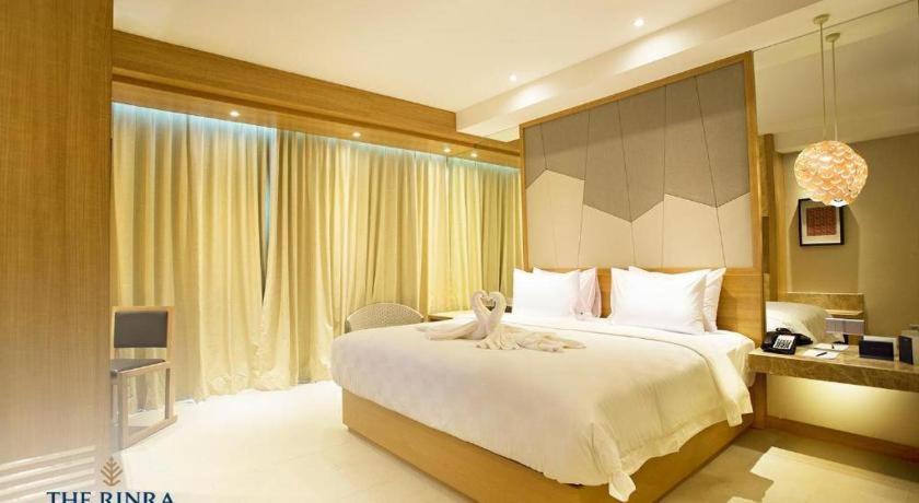 The Rinra Hotel Makassar Eksteriør billede