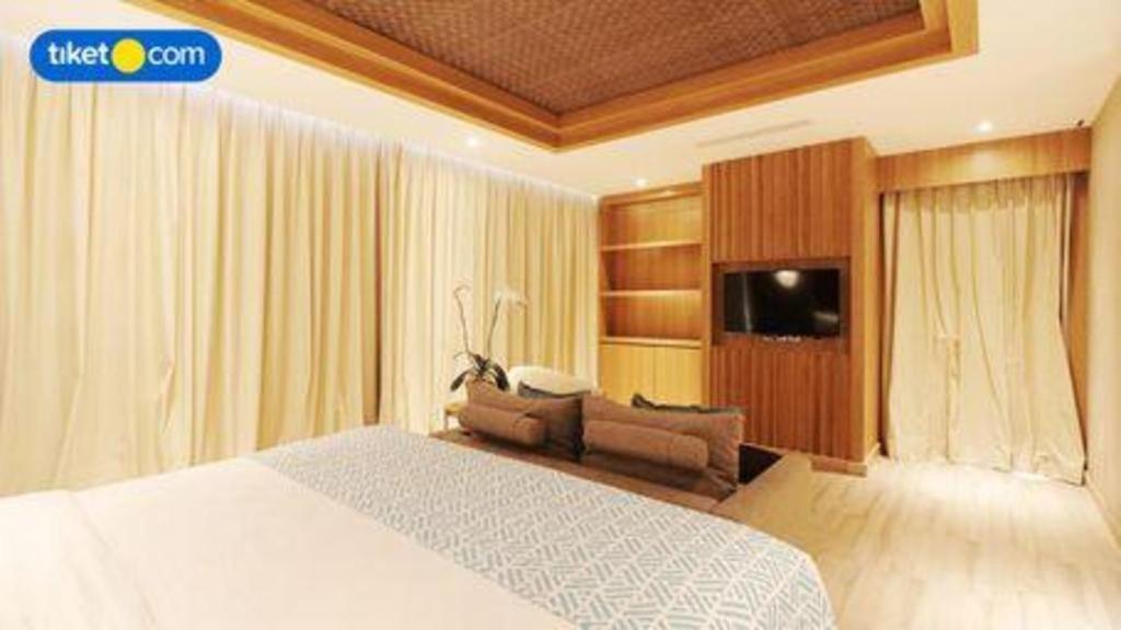 The Rinra Hotel Makassar Eksteriør billede